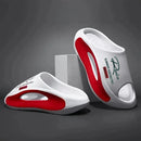 Chinelo Masculino EVA Leve – Design Preto e Branco Estilo Cartoon, Confortável para Uso Interno e Externo o Ano Todo